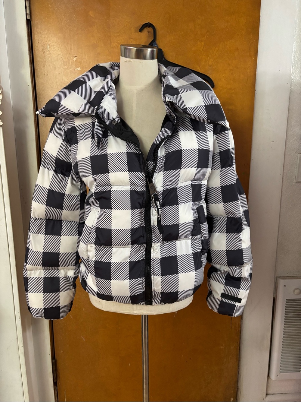 Juicy couture puffer coat size small